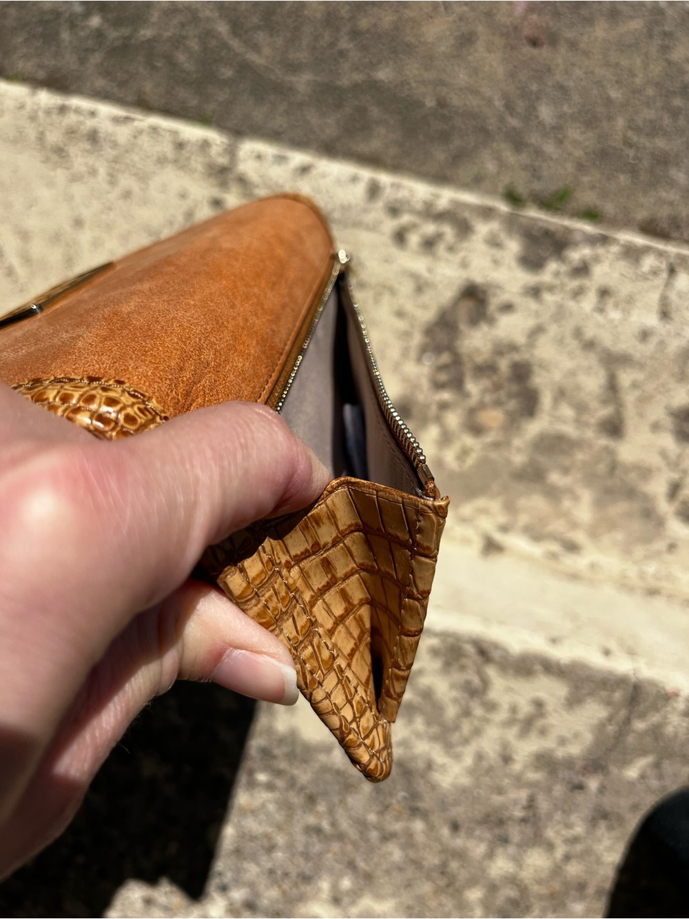 New Brahmin Tan Croc-Trim Leather Wallet - Picture 11 of 16